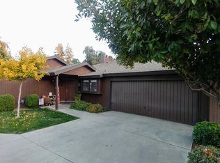 520 N Chinowth Rd, Visalia, CA 93291