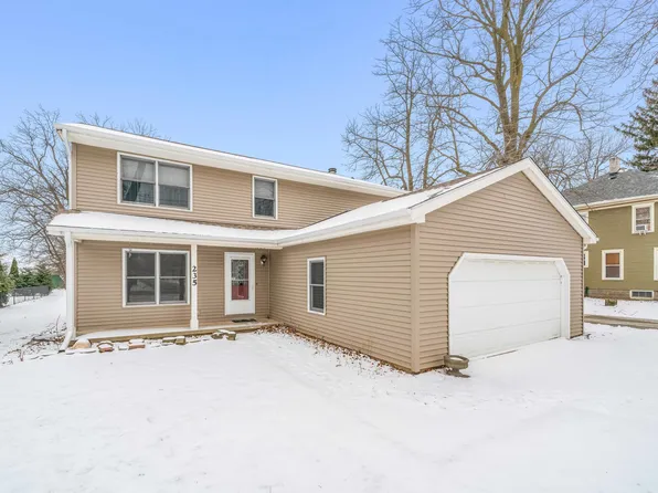 235 E Lasalle St, Somonauk, IL 60552