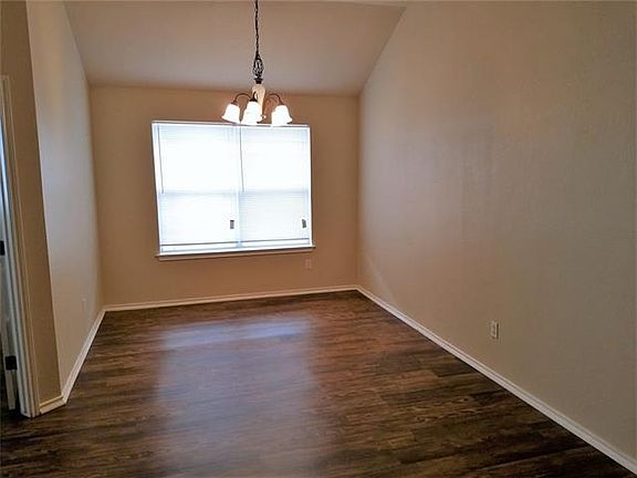 3rd image of 18721 Dry Lake Ln