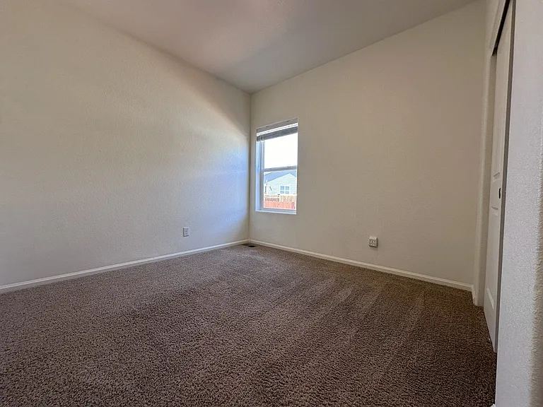525 Quincy Rr Ave — Photo 17