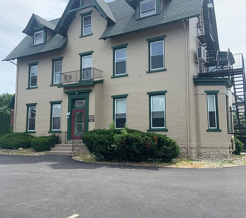 618 Delaware Ave