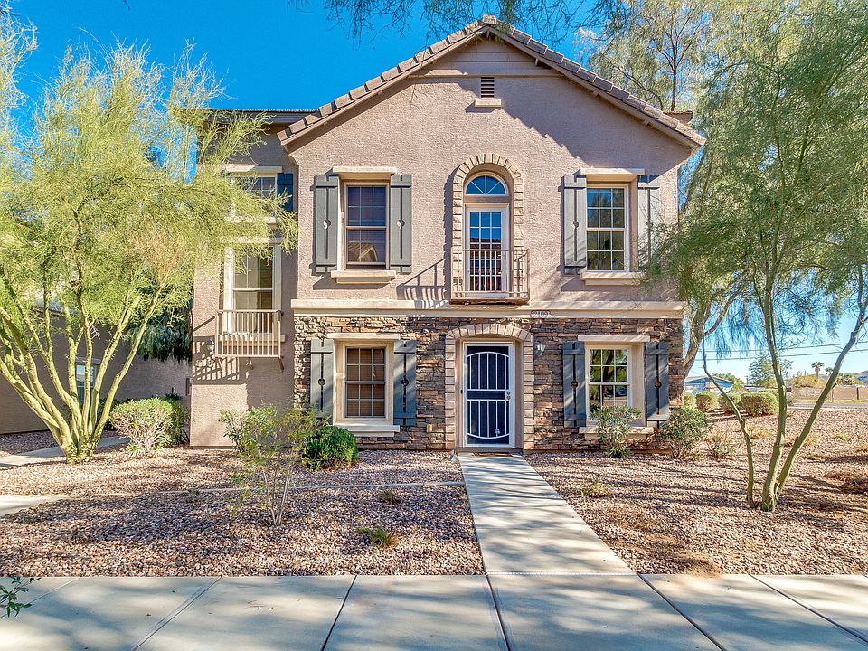 1st image of 2109 E Huntington Dr