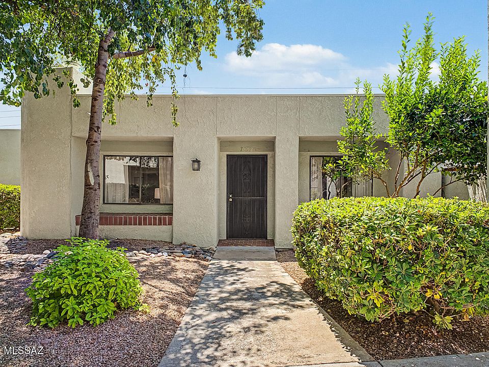 1st image of 7852 N La Canada Dr