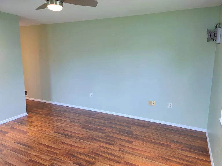 979 Nantucket Rd — Photo 20
