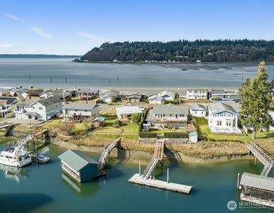 8171 Sandy Hook Drive, Clinton, WA, 98236