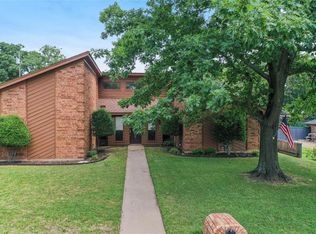 4025 Crescent Valley Cir, Denison, TX 75020