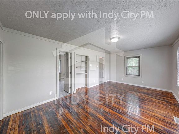 3rd image of 1836 E Sumner Ave