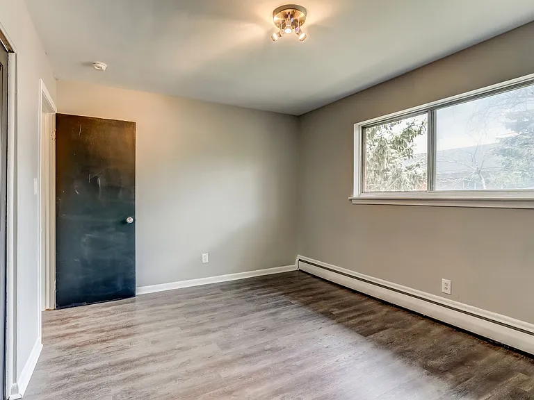 629 Maple Rd — Photo 9