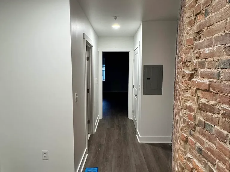 513 N 2nd St #1 — Photo 11