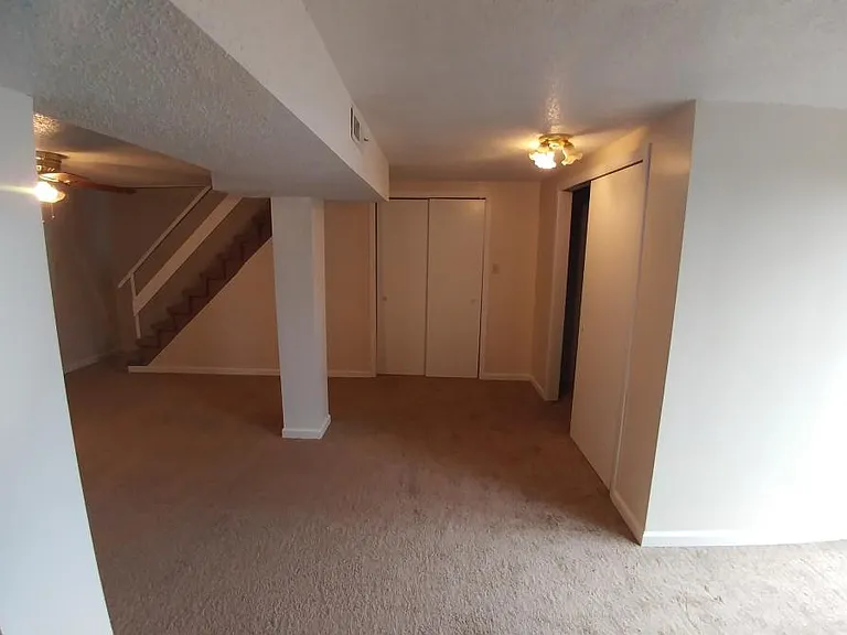 10765 Mercury Dr — Photo 11