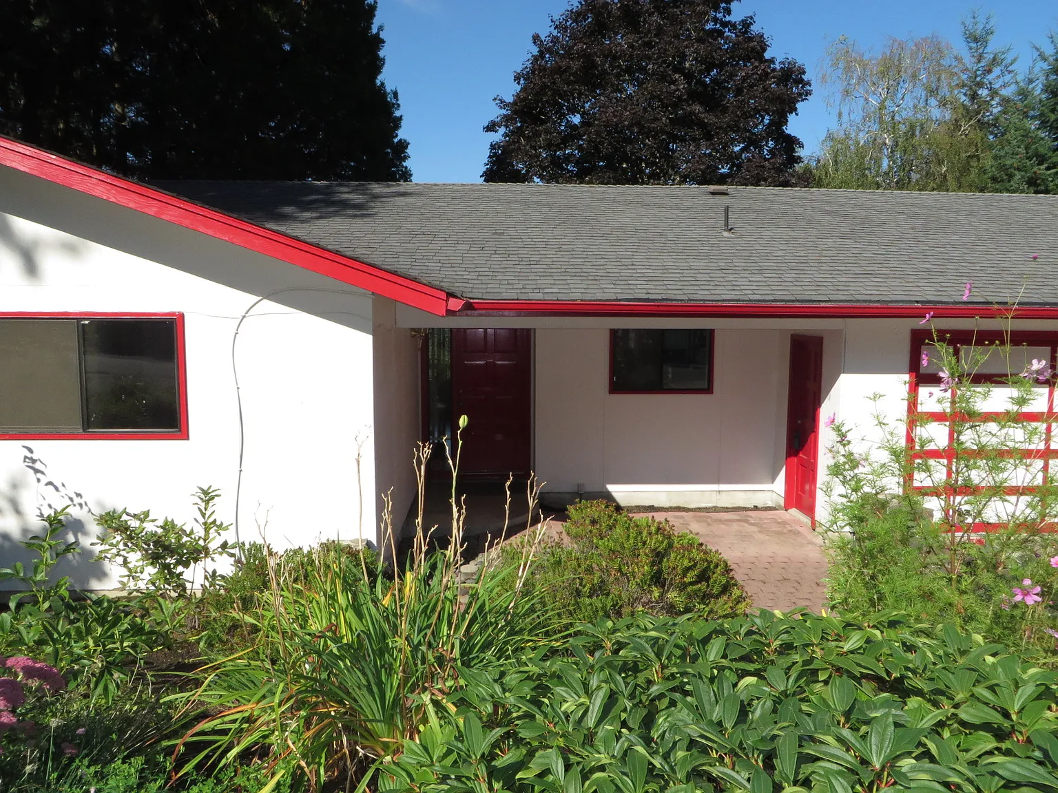 2072 Greiner St photo 1