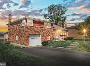 2437 Schoolhouse Ln, York, PA