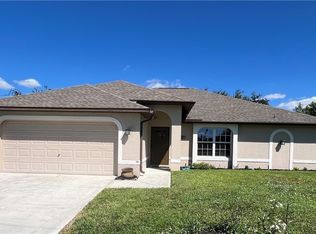 225 SW 26th Pl, Cape Coral, FL 33991