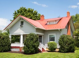 5753 Penn Laird Dr, Penn Laird, VA 22846