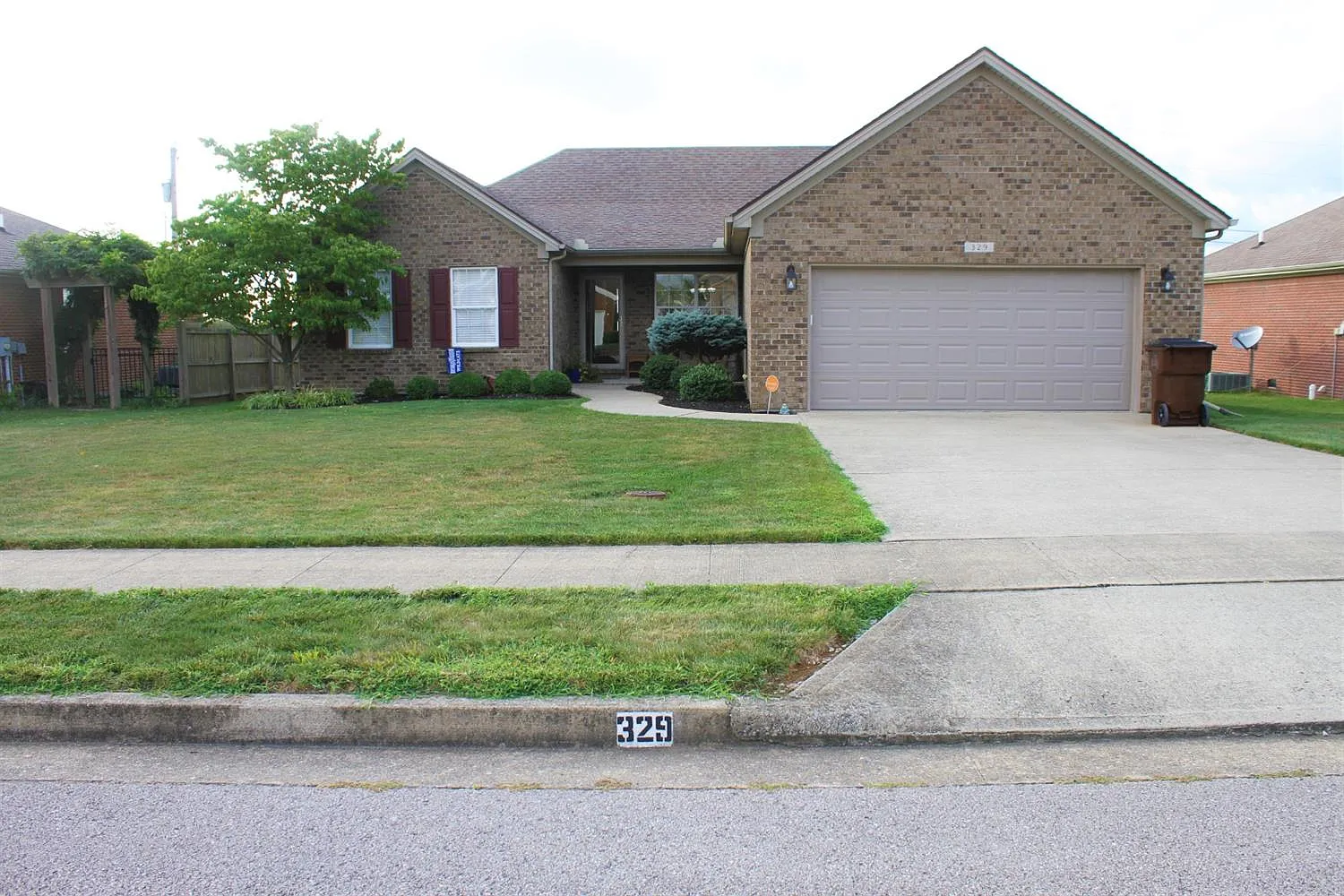 329 Bennett Dr photo 1