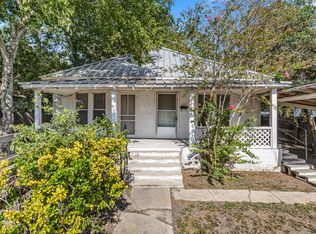 412 S 4th St, Kenedy, TX 78119