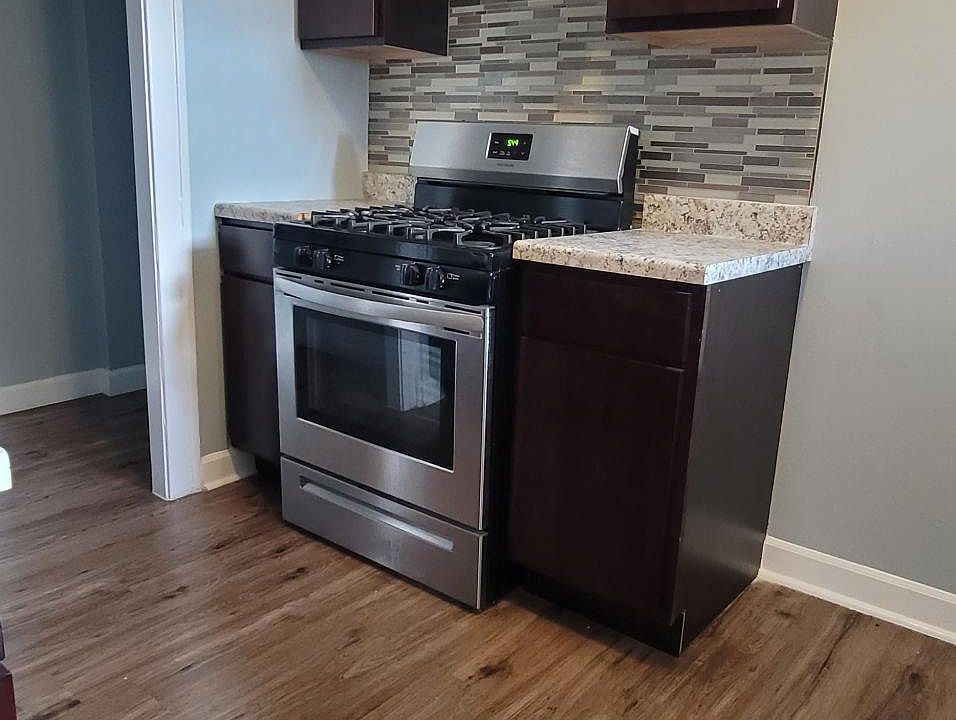 Stainless steel stove