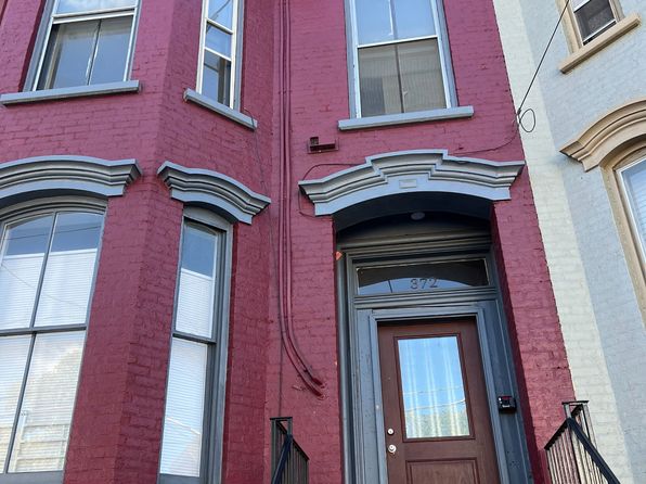 372 Clinton Ave #3
