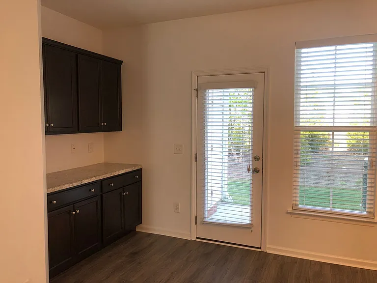 5448 Farm House Trl — Photo 7