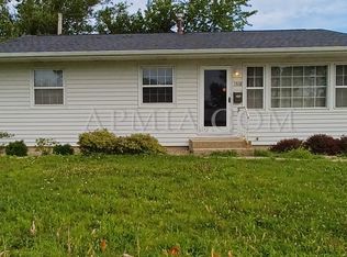 1518 Yuma Dr NW, Cedar Rapids, IA 52405