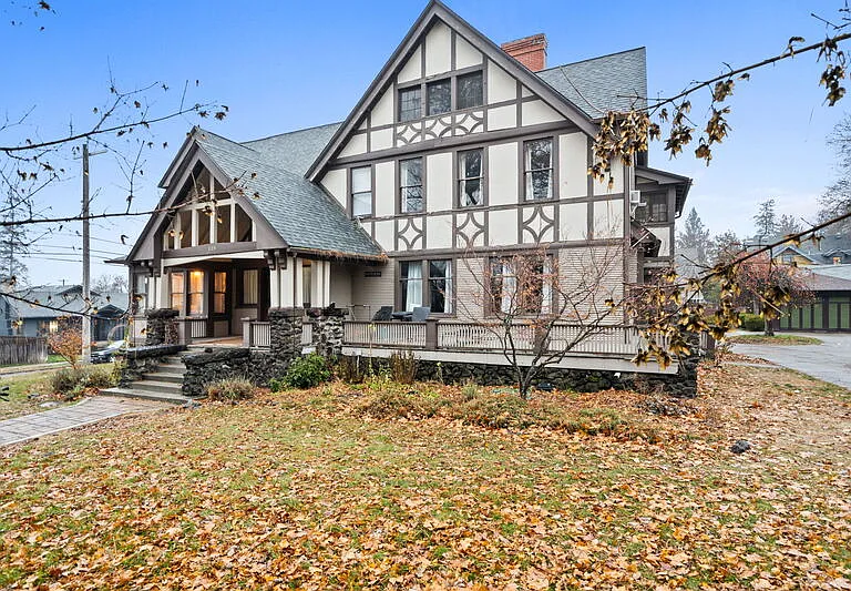 1128 W 9th Ave — Photo 3