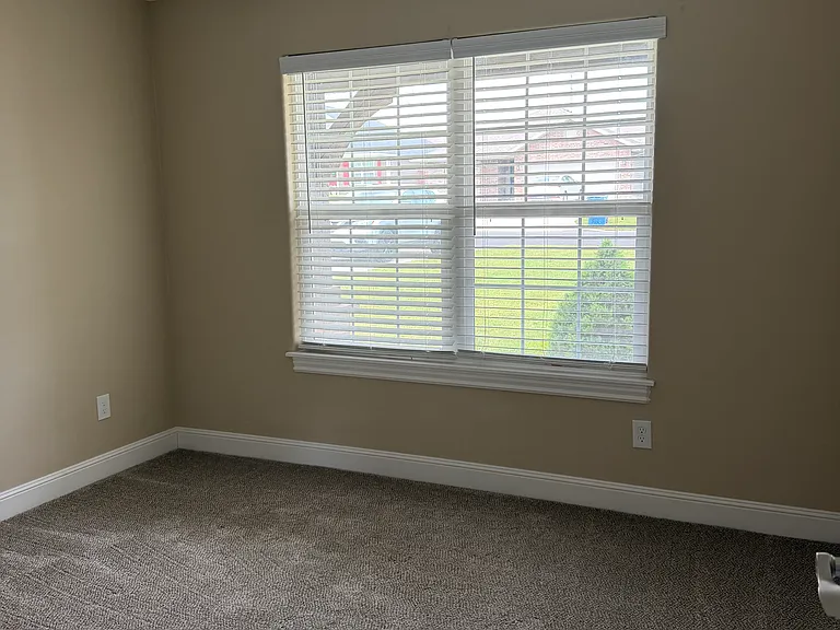 2515 S Willard Ave — Photo 15
