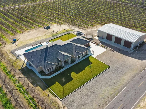10393 Bradbury Rd, Ballico, CA 95303