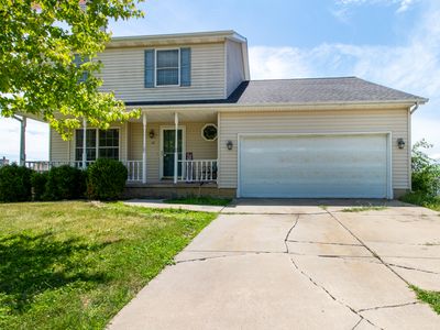 16 Vermont Ave, Bloomington, IL, 61701