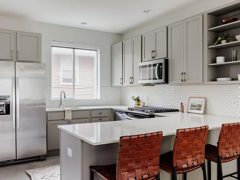 801 N Bluff Dr #28 — Photo 10