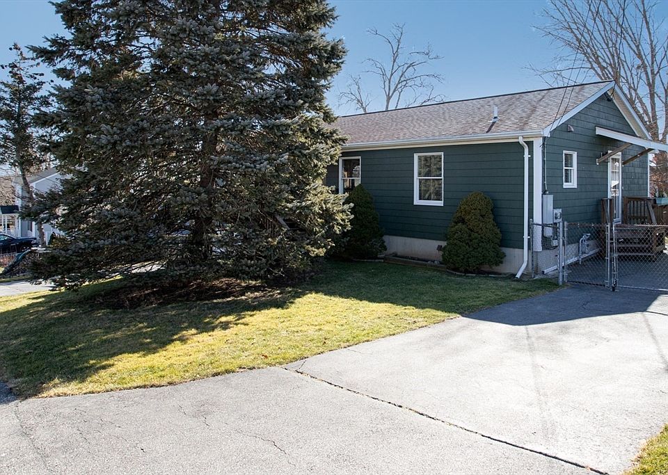 411 Emmett St, Fall River, MA 02721 Zillow