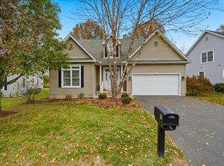 20 Greendale Dr, Suffield, CT 06078