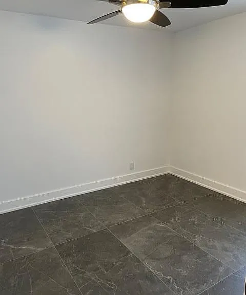 10 Columbia Ct — Photo 17
