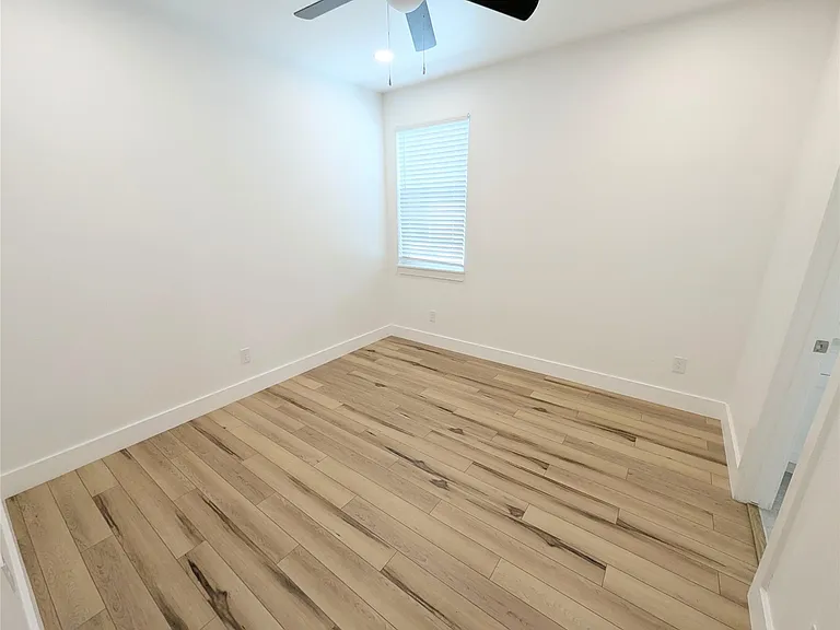 4913 Fisk St — Photo 20