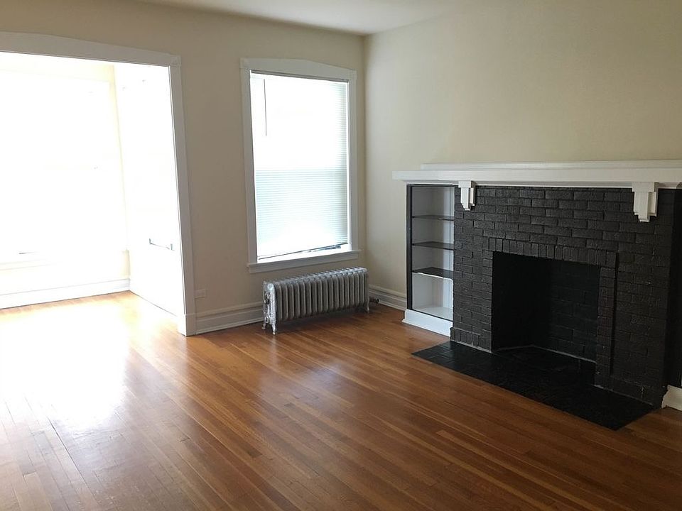 2nd image of 5401 S Harper Avenue # Top Floor