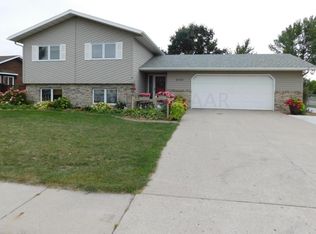 2420 35th Ave S, Fargo, ND 58104