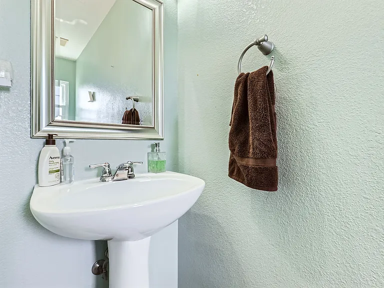 5587 N Jebel Ct — Photo 13