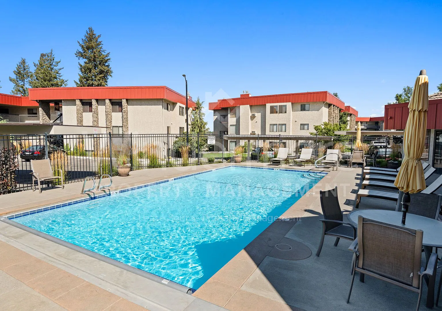 ** One Month Free ** Browne's Addition Gated Condominium 3 Bed 2 Bathroom View Property — Photo 1
