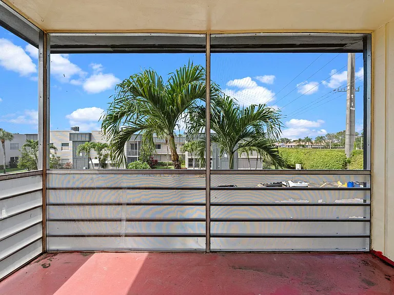 362 Burgundy Ave #H — Photo 25