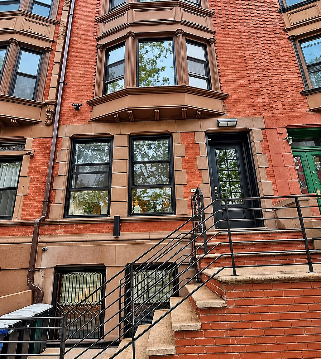 294 Manhattan Avenue — Photo 4