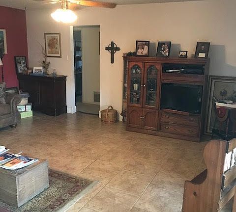 3rd image of 3503 Humble Ave