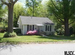 421 10th St SW, Hickory, NC 28602