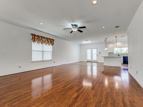 5th image of 3719 Polar Brook Dr