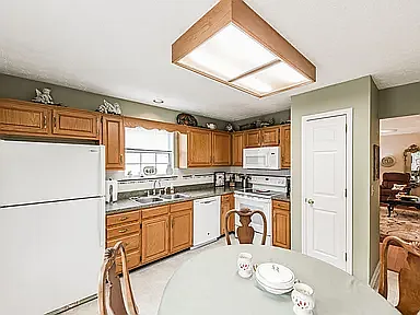 728 Jaywood Dr — Photo 6