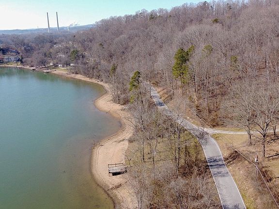 3rd image of 0 Skyline Lakecrest Dr
