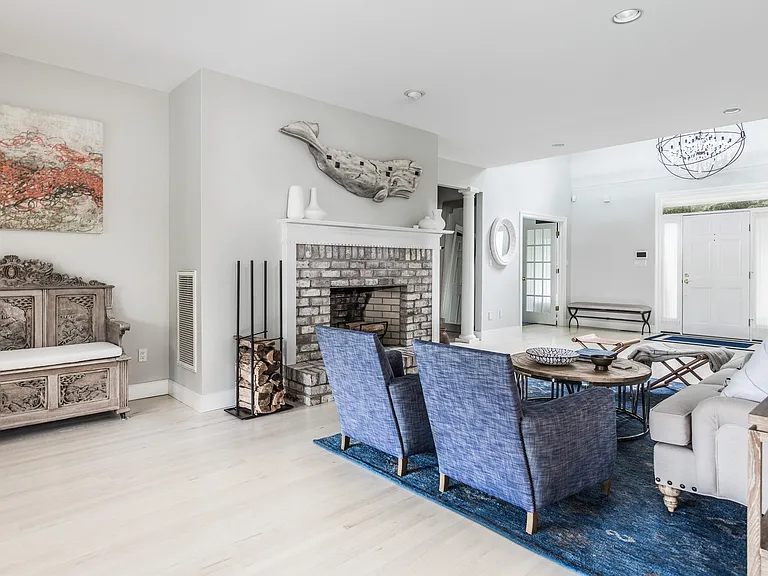 35 Blackwatch Ct — Photo 6