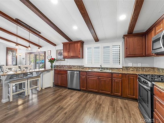 3rd image of 34164 Harrow Hill Rd