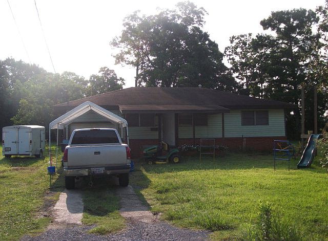 1st image of 172 Hilldale Dr