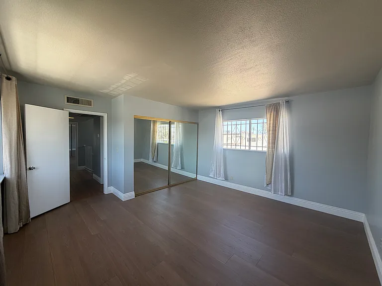 3354 Rolan Ct — Photo 12