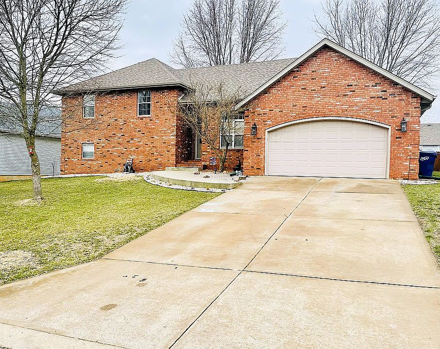 1st image of 446 Bailiwick Dr