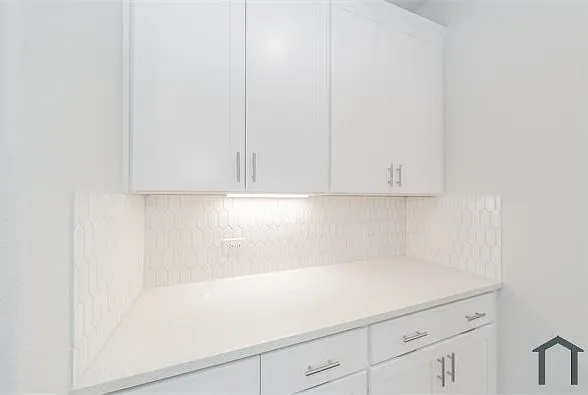 9709 Thorncrown Ln — Photo 25